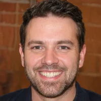Gavin Holts